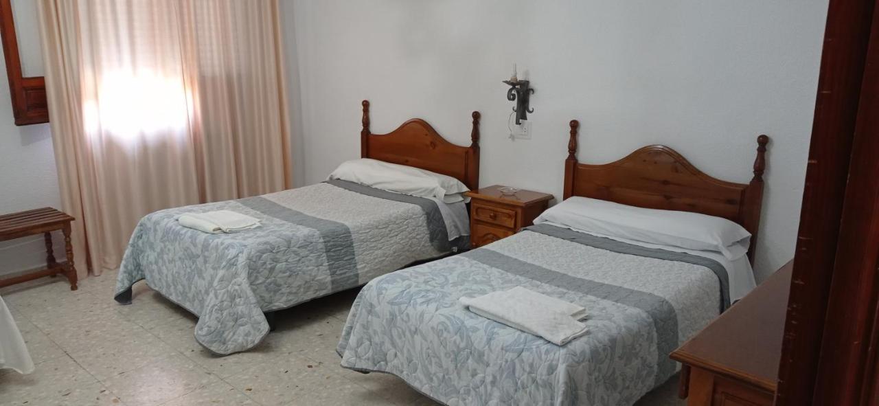 Hostal Gran Capitan Bargas Zewnętrze zdjęcie