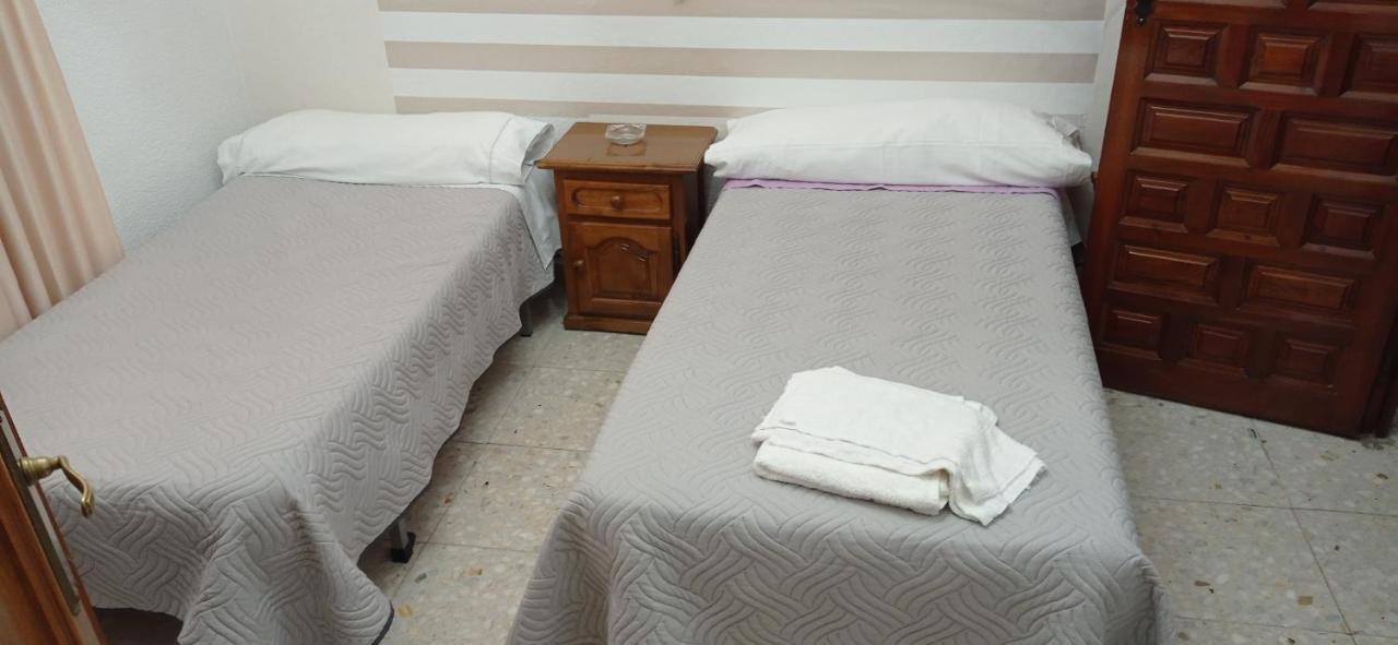 Hostal Gran Capitan Bargas Zewnętrze zdjęcie