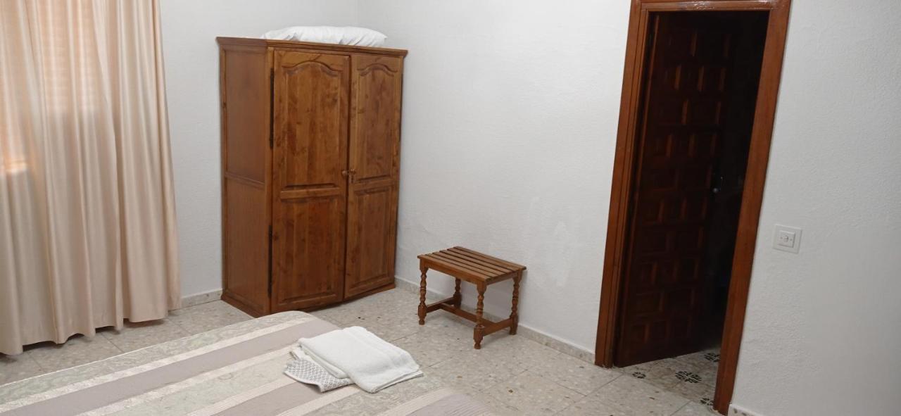 Hostal Gran Capitan Bargas Zewnętrze zdjęcie